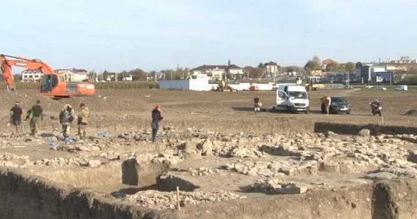 При строительстве трассы А-290 нашли остатки шести древнегреческих усадеб