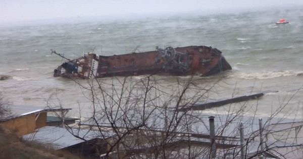 Ураган в Крыму: без света остались 82 населенных пункта