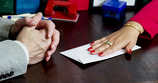 На Кубани начальник отделения полиции получил восемь лет колонии за взятку