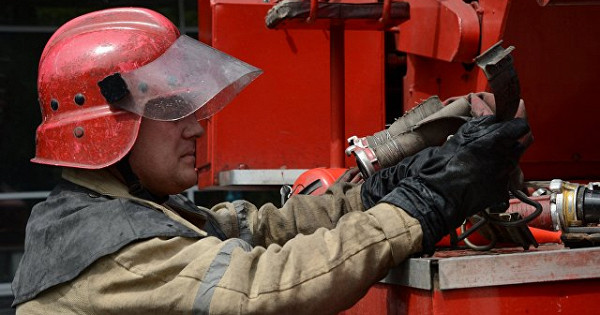 На территории Анапы загорелись плавни