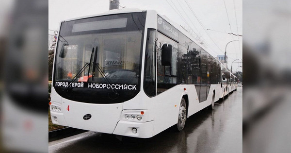 В Новороссийск доставили четыре новых троллейбуса
