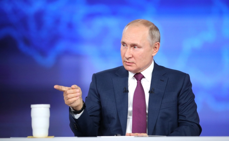 Путин заявил Байдену об отсутствии угрозы со стороны российских войск