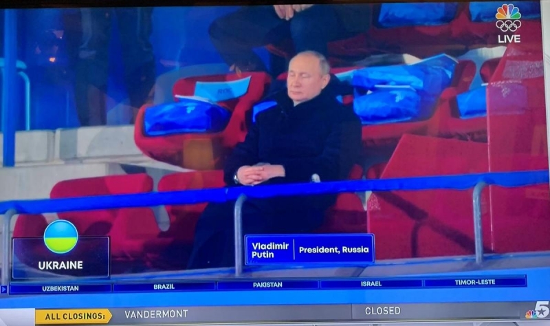 По какой причине Путин сидел в одиночестве на церемонии открытия Олимпийских игр?
