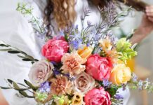 Королевский букет пионов – значение и сочетание с другими цветами