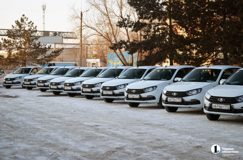 Больницы и поликлиники Челябинска получили 29 новых автомобилей