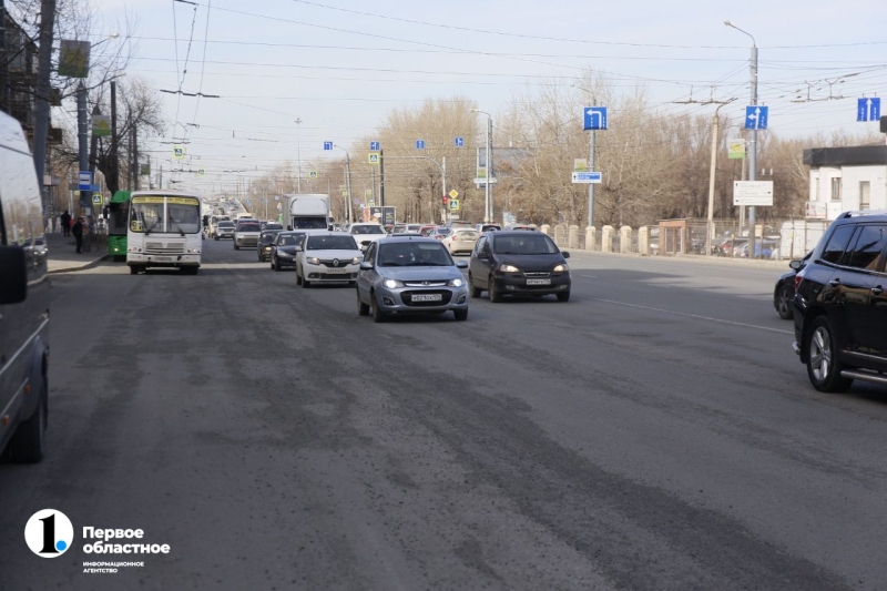 Алексей Текслер поручил восстановить не пережившую зиму дорогу в Челябинске