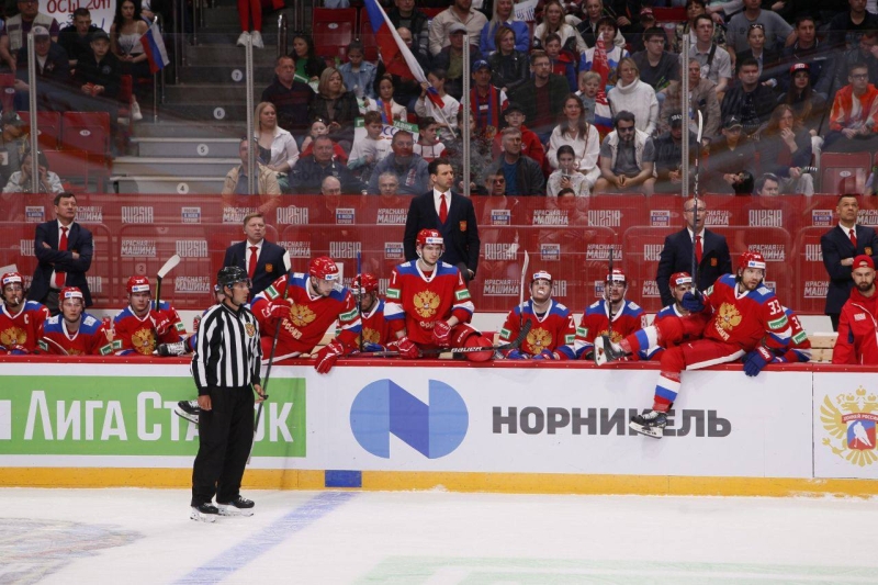 Российские хоккеисты во втором матче разгромили сборную Беларуси в Челябинске