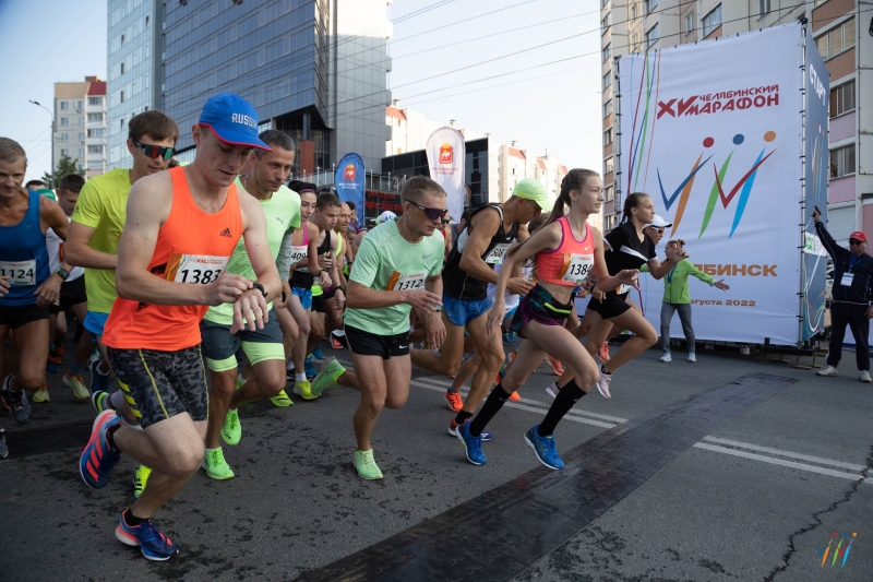 Участники Челябинского марафона — 2023 получат медали с изображением памятника Курчатову