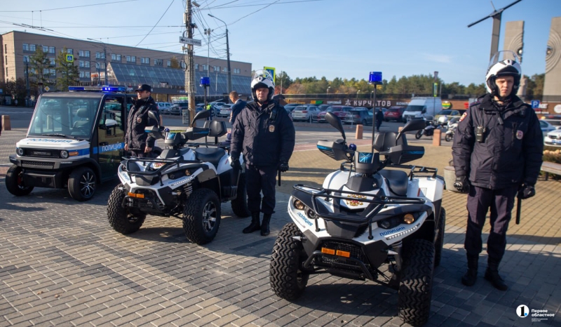 Губернатор Алексей Текслер открыл в центре Челябинска новый пункт полиции