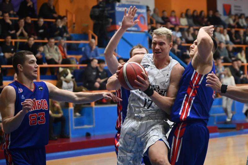 В «Челбаскете» ярко дебютировал баскетболист «Курчатова» Станислав Сотников
