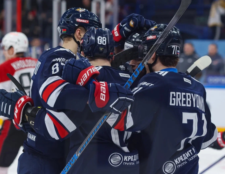 Хоккейный клуб «Металлург» сохранил лидерство на «Востоке» в чемпионате КХЛ