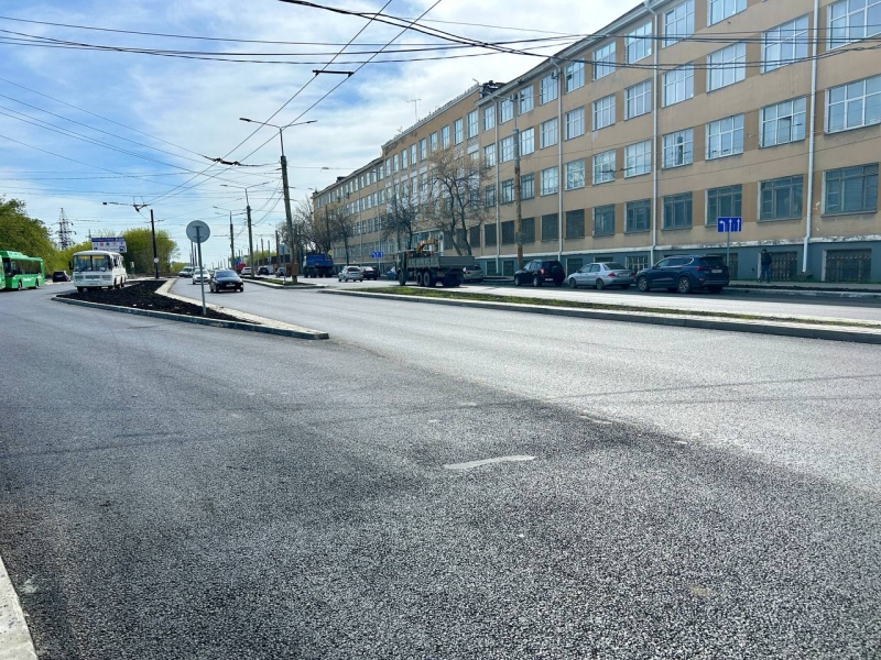 В Челябинске расширили дорогу на проспекте Ленина в сторону Чурилово
