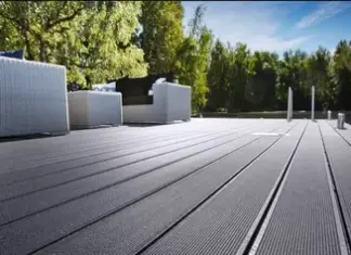 Террасная доска из пластика: особенности и преимущества