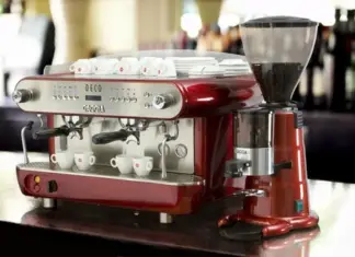Как выбрать профессиональную б/у кофемашину для кофейни?