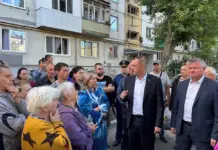 В Саратове после атаки БПЛА открыли пункт временного размещения и горячую линию