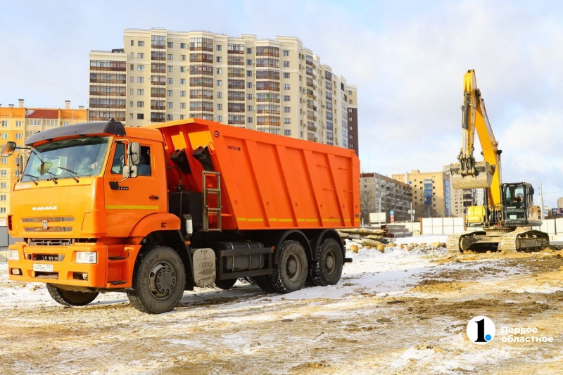 В Челябинске приступили к разработке стартового котлована для первого туннеля метротрама